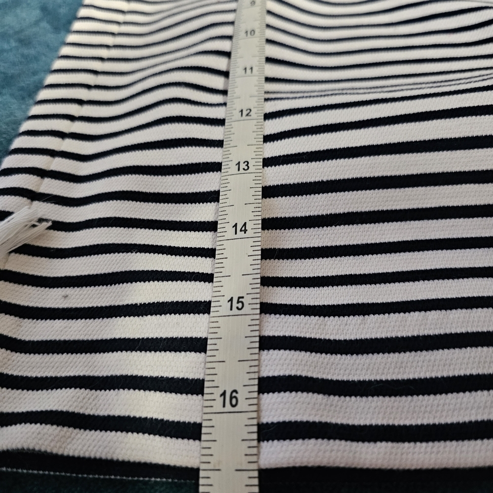 NEW Madewell Navy and White Vertical Stripe Skirt size Medium - Picture 10 of 10